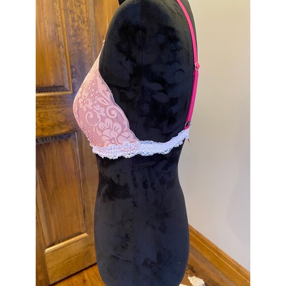 No Boundaries Lacy Bra Size Large Pink  w/ Adjustable Straps Sexy  Lingerie - Picture 5 of 8